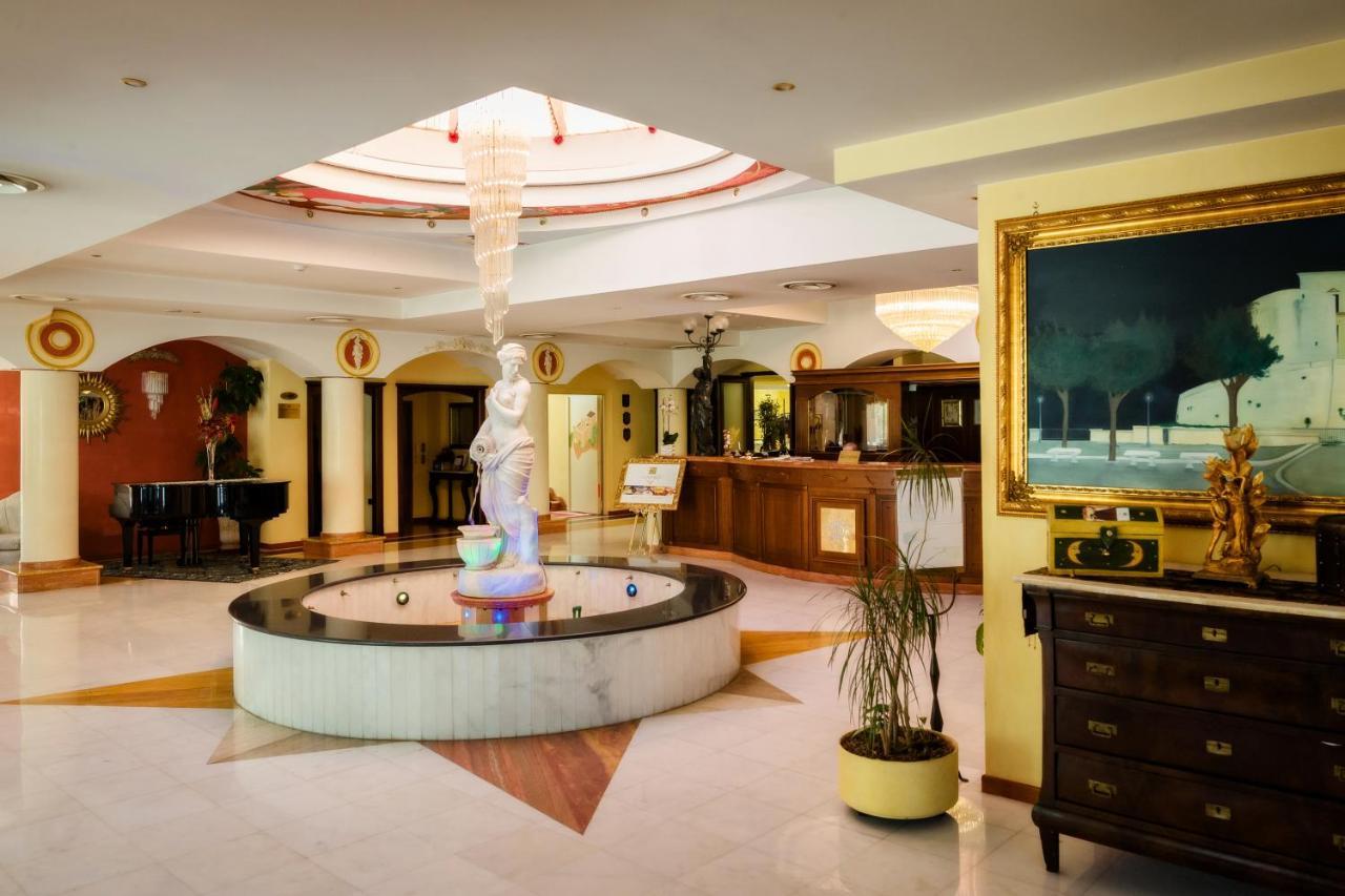 Grand Hotel Osman Ristorante Il Danubio Atena Lucana Exteriér fotografie