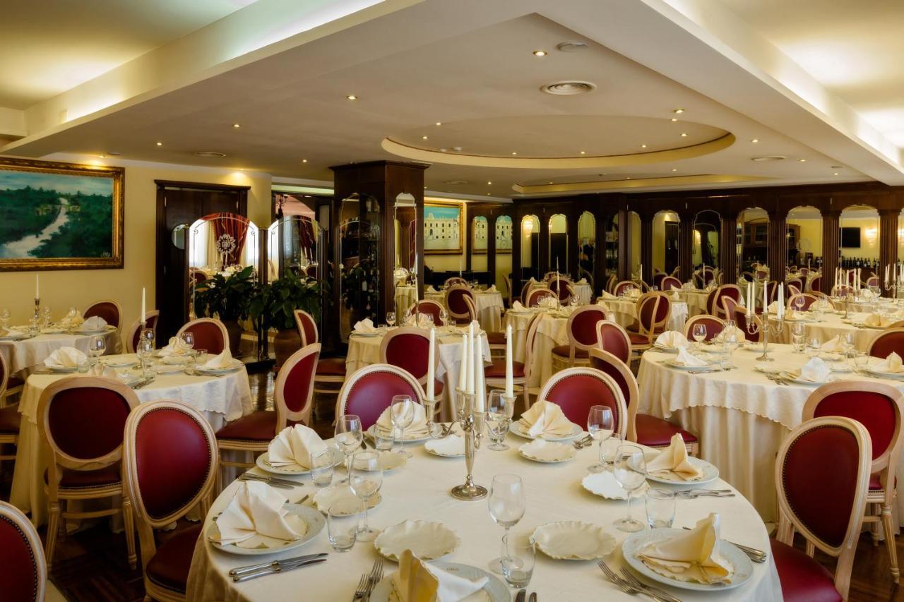 Grand Hotel Osman Ristorante Il Danubio Atena Lucana Exteriér fotografie
