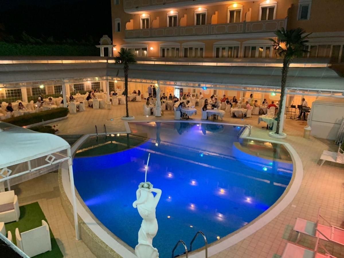 Grand Hotel Osman Ristorante Il Danubio Atena Lucana Exteriér fotografie