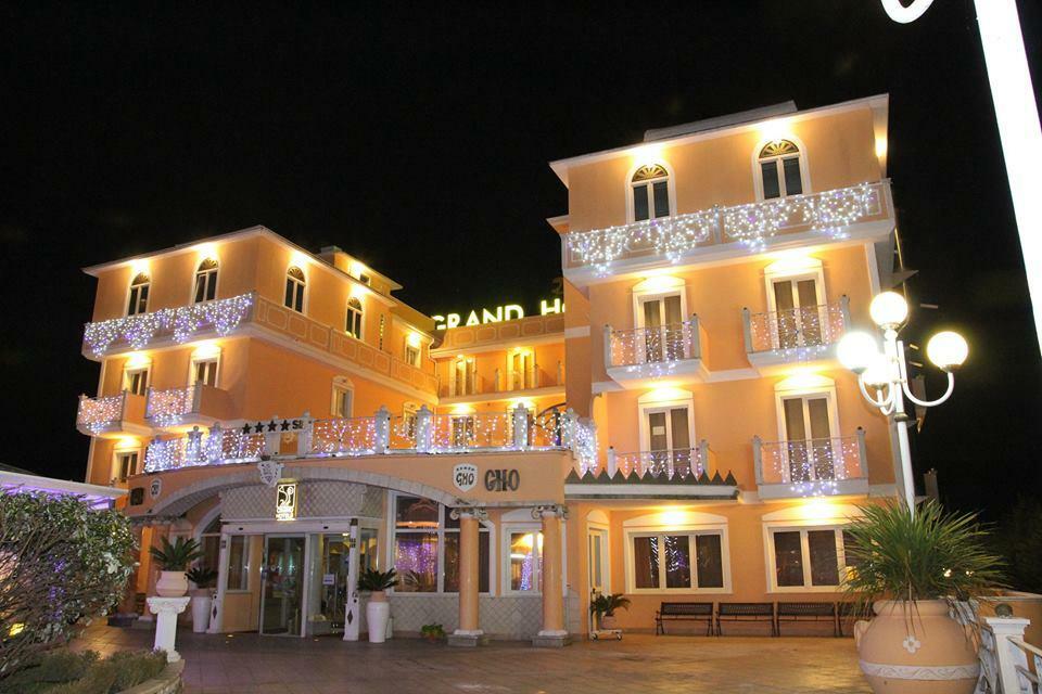Grand Hotel Osman Ristorante Il Danubio Atena Lucana Exteriér fotografie